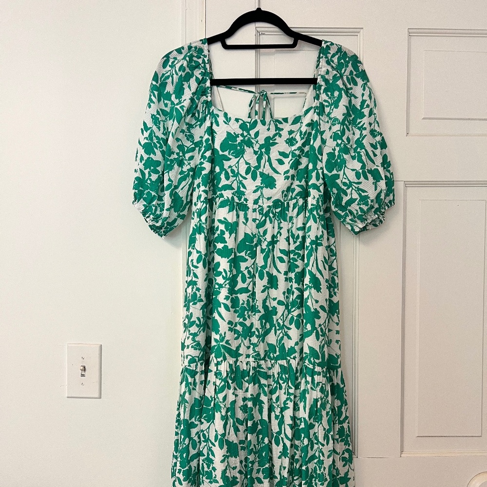 Women's Green Floral Tiered Maxi Dress